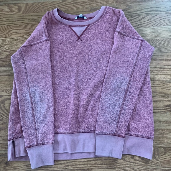 Comfy American Eagle sweater - Picture 1 of 3